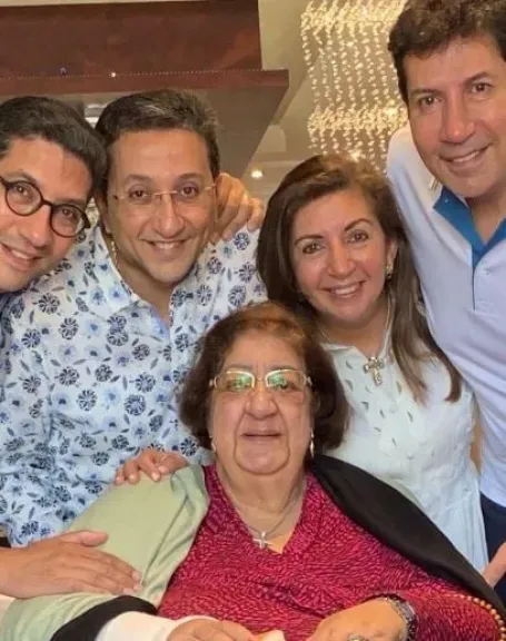 والدة الفنان هاني رمزي