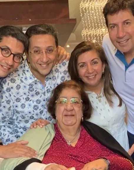 رحيل والدة الفنان هاني رمزي بعد معاناة مع المرض