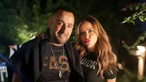 أحمد السقا يكشف طبيعة علاقته مع أم أولاده