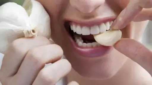 ماسك الثوم.. سر البشرة النضرة ومحارب الشيخوخة