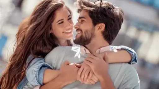 سبعة أسئلة ”ذهبية” لإنقاذ حياتك العاطفية وزواجك من الانهيار