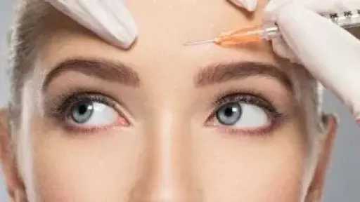 الثورة التجميلية 2026.. 5 اتجاهات ستعيد تشكيل مستقبل الصناعة وتحاكي متطلبات الجمال... الثورة التجميلية 2026.. 5 اتجاهات ستعيد تشكيل مستقبل الصناعة وتحاكي متطلبات الجمال الحديث