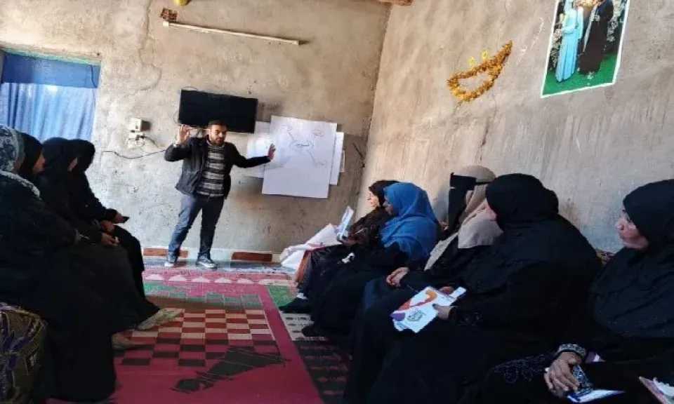 محافظ أسوان يتابع برامج ريادة الأعمال لدعم تمكين المرأة اقتصاديًا واجتماعيًا