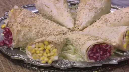 وصفة شهية لتحضير أقماع التورتيلا بحشوة الدجاج والمشروم.. هتخطف العائلة والضيوف وصفة شهية لتحضير أقماع التورتيلا بحشوة الدجاج والمشروم.. هتخطف العائلة والضيوف