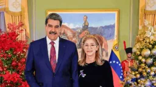 المدعي العام الفنزويلي يطالب بإثبات سلامة الرئيس مادورو وزوجته المدعي العام الفنزويلي يطالب بإثبات سلامة الرئيس مادورو وزوجته