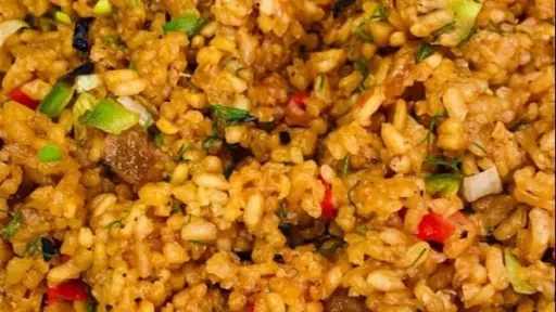 أفضل طريقة لتحضير أرز الصيادية بالجمبري.. شهية، سهلة، ومليئة بالنكهات أفضل طريقة لتحضير أرز الصيادية بالجمبري.. شهية، سهلة، ومليئة بالنكهات