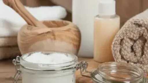حلول طبيعية للحفاظ على ترطيب البشرة في الشتاء.. وصفات فعّالة وسهلة التحضير حلول طبيعية للحفاظ على ترطيب البشرة في الشتاء.. وصفات فعّالة وسهلة التحضير