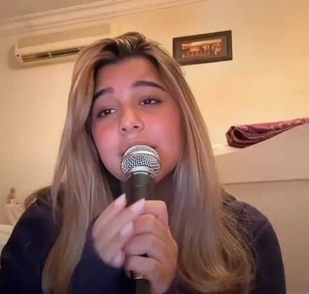 ابنة شيرين عبد الوهاب بلوك جديد وتغني لوالدتها ”على بالي”