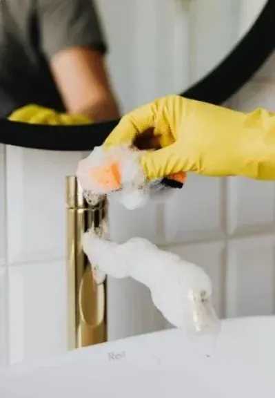 أسرار التنظيف الذكي.. طرق سهلة لتحويل منزلكِ إلى واحة نظيفة بأقل مجهود