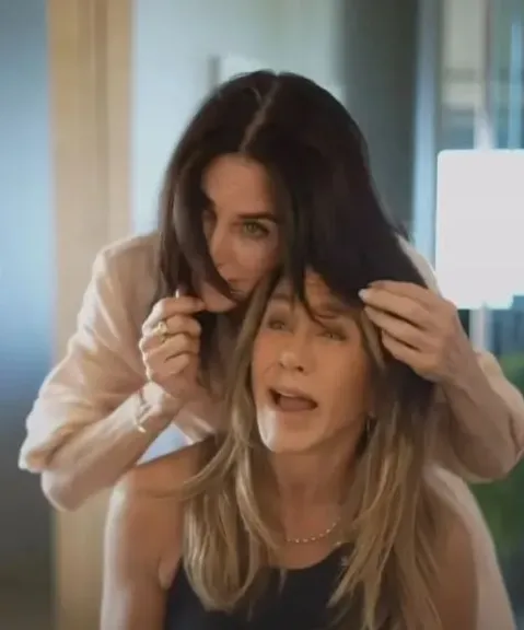 جينيفر أنيستون