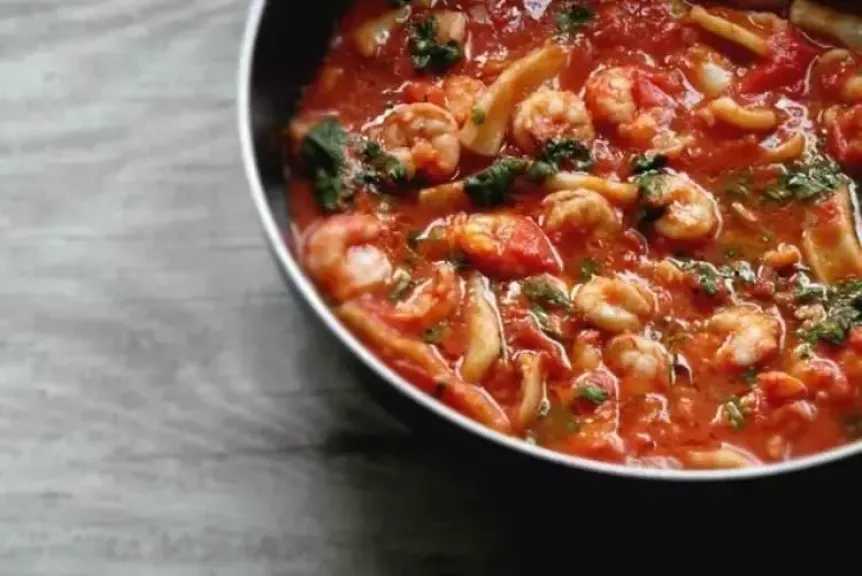 طاجن السبيط.. وجبة شتوية مغذية تمنحك الدفء والطاقة