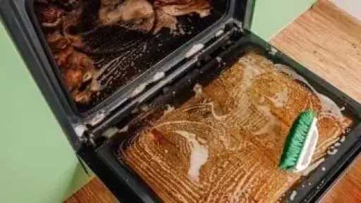 الحل السحري لتنظيف الفرن ببيكربونات الصوديوم.. خطوات سهلة ونتائج مبهرة