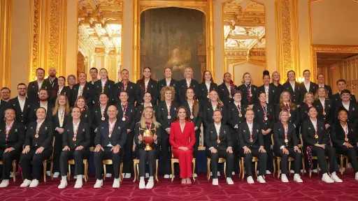 كيت ميدلتون تكسر البروتوكول الملكي وتقود سيارتها إلى قلعة وندسور في ظهور استثنائي