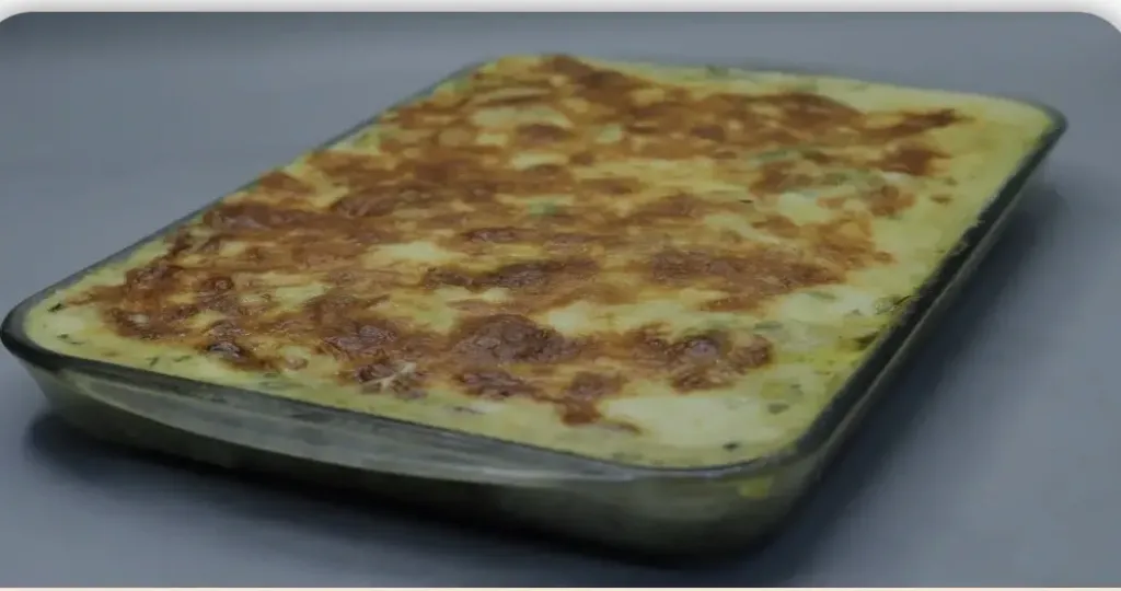 طاجن السمك مع البشاميل