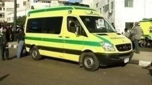 اختل توازنها.. إصابة طفلة سقطت من عقار أثناء اللهو بالجيزة