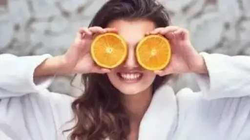 فيتامين سي.. السر وراء المناعة القوية والبشرة النضرة وصحة القلب المثالية