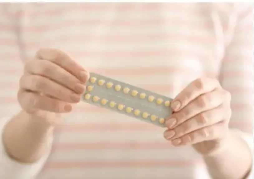 أطعمة ومكملات غذائية قد تؤثر على حبوب منع الحمل.. دليلك الشامل لتجنب التداخلات غير المتوقعة