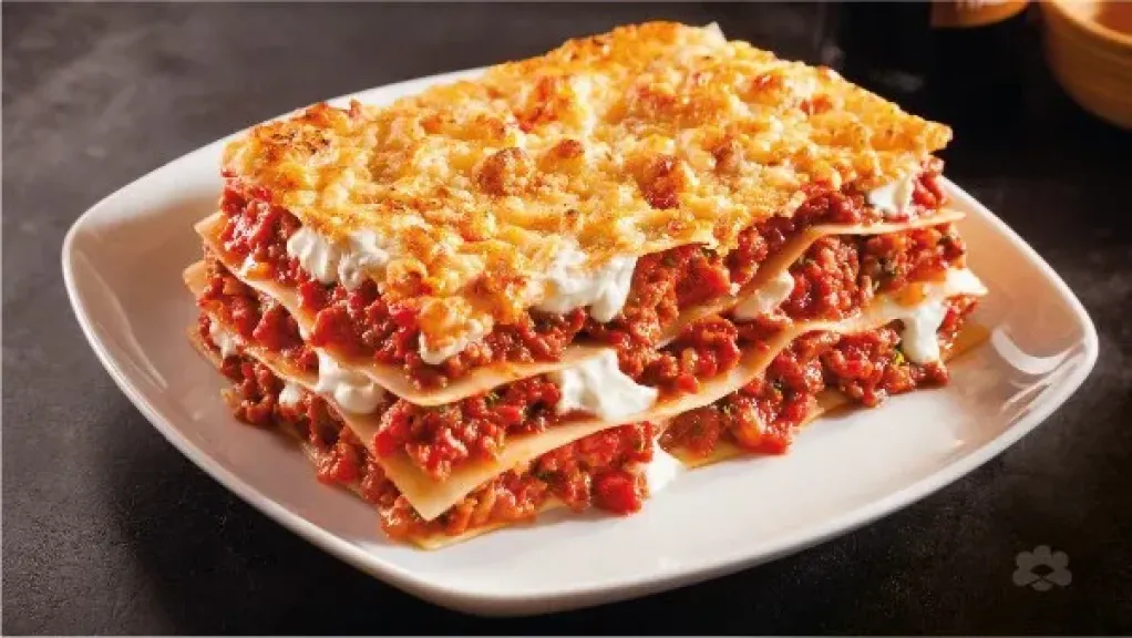 لازانيا كريمية باللحم المفروم