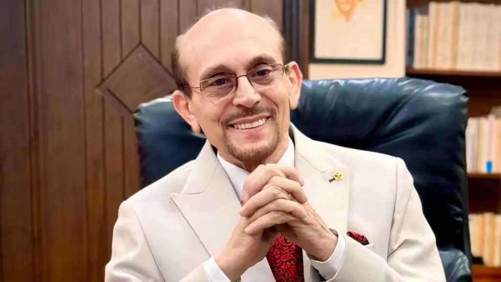 عاجل.. نقل الفنان محمد صبحي للمستشفى إثر أزمة قلبية مفاجئة