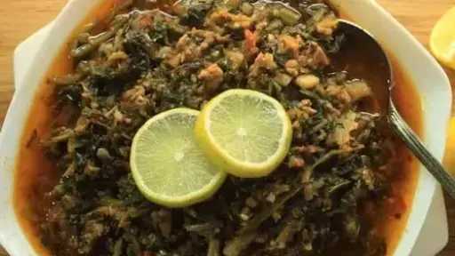 السبانخ بين الفوائد والمخاطر.. كيفية التخزين الآمن لضمان الصحة والجودة