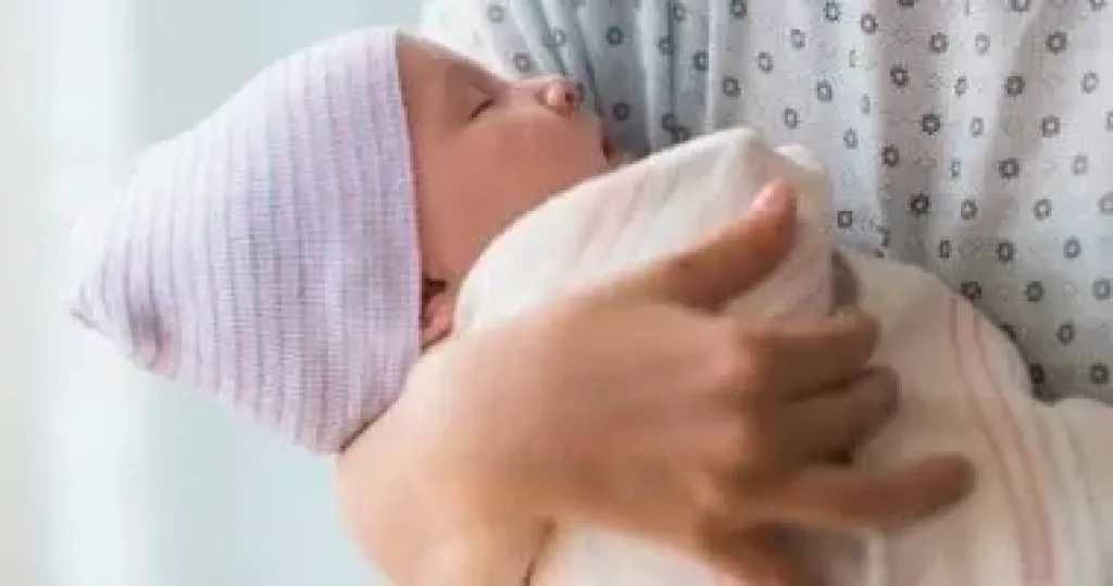 تقنية جديدة لعلاج تعظم الدروز الباكر عند حديثي الولادة..  الأمل دون جراحة