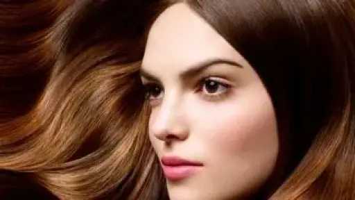 4 وصفات طبيعية لجعل شعرك ناعماً وصحياً دون استخدام أدوات التصفيف الحراري