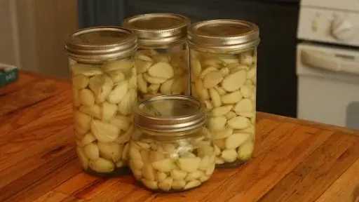 الطريقة المثلى لتخزين الثوم.. حافظ على فوائده الصحية ونكهته الطازجة الطريقة المثلى لتخزين الثوم.. حافظ على فوائده الصحية ونكهته الطازجة