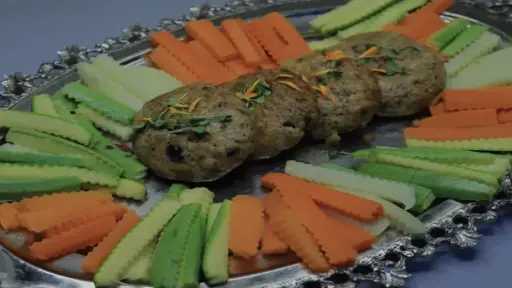 كفتة الدجاج المحشية.. وصفة مميزة لتحضير طبق مبتكر وشهي بأسهل الخطوات