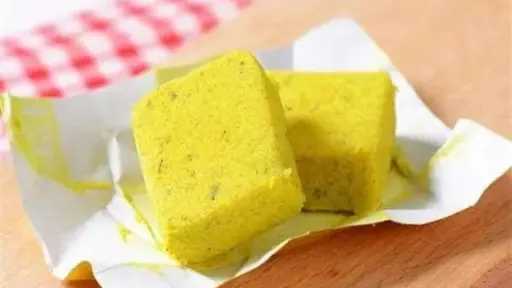 مرقة الدجاج المنزلية.. أساسيّة المطبخ قبل رمضان مرقة الدجاج المنزلية.. أساسيّة المطبخ قبل رمضان