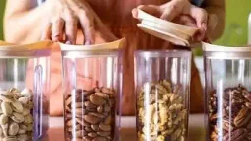 استعدادات شهر رمضان.. دليلك الكامل لاختيار وتخزين الياميش بجودة عالية استعدادات شهر رمضان.. دليلك الكامل لاختيار وتخزين الياميش بجودة عالية