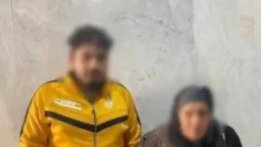 ضبط بجدة تستغل حفيدها في التسول بعد رصد منشور على مواقع التواصل