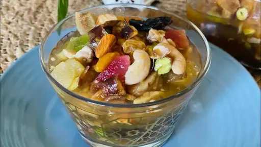 حكاية طبق ”الخشاف” من قصور السلاطين إلى بيوت الصائمين