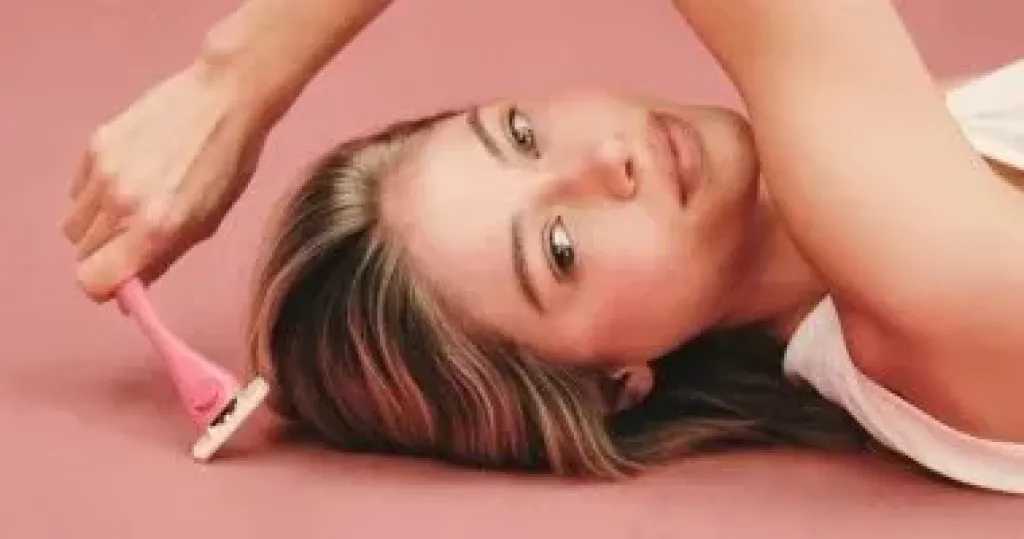 وصفة منزلية للتخلص من شعر الوجه الخفيف بسهولة ودون ألم