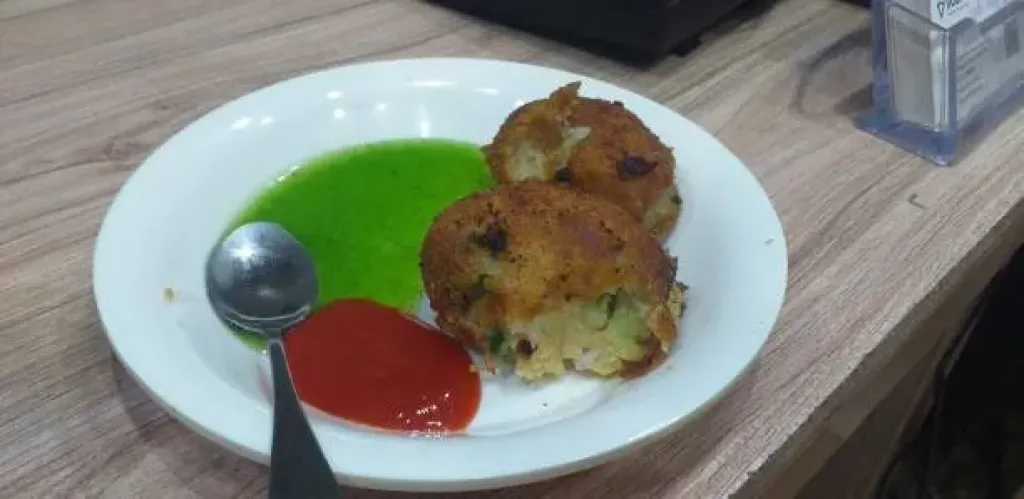 كفتة البطاطس المحشوة.. إبداع نباتي يجمع الطعم والشبع