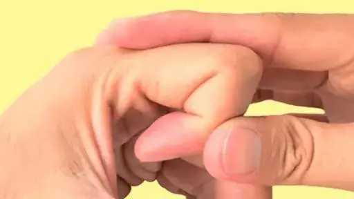 خبراء.. طقطقة المفاصل ليست مؤشرًا مضمونًا على المشكلات الصحية