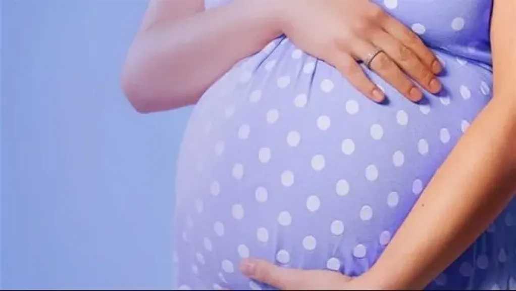 بطانة الرحم المهاجرة لا تعني العقم بالضرورة.. حقائق طبية وآفاق علاجية جديدة