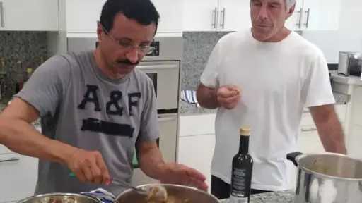 تسريبات جديدة تكشف مراسلات مثيرة بين سلطان بن سليم وجيفري إبستين.. تفاصيل العلاقة وشبكة الاتصالات