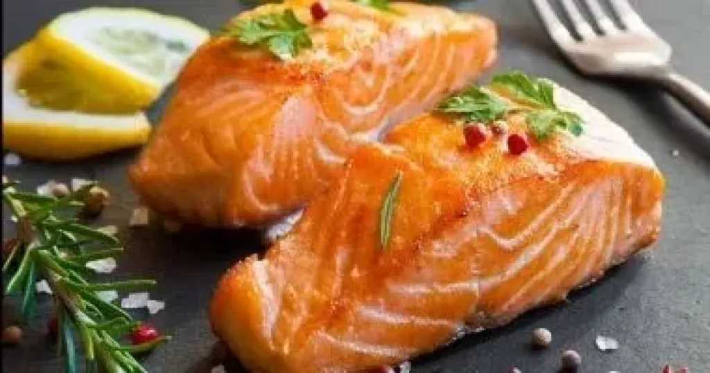 هيئة الخدمات الصحية البريطانية توصي بقاعدة ”وجبتين أسبوعياً” من الأسماك لإنقاص الوزن وتعزيز الصحة