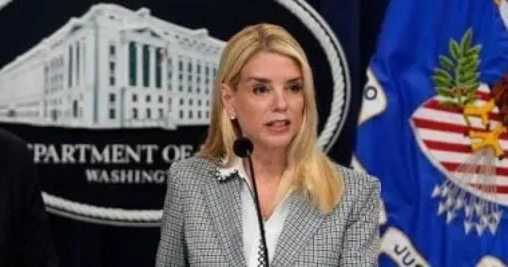 صدمة في الكونجرس.. وزيرة العدل الأمريكية تثير جدلًا حول قضايا إبستين وماكسويل