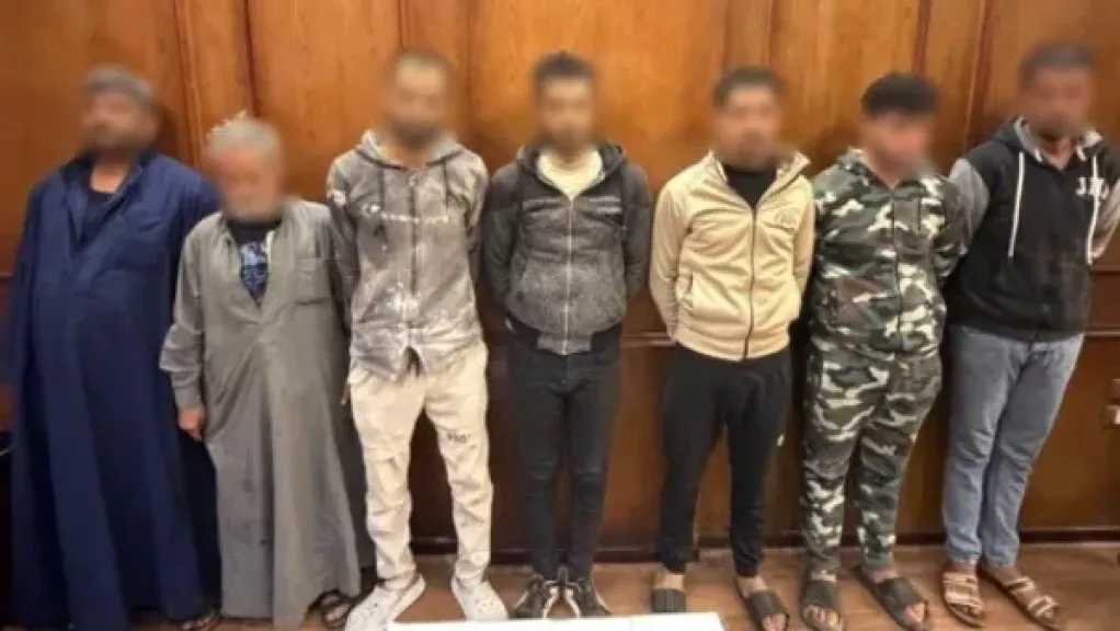 التفاصيل الكاملة لضبط المتهمين بالتعدي على طالب ووالدته بأسلحة بيضاء بالغربية