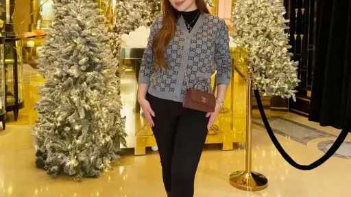 نسرين طافش تتألق كأيقونة موضة وجمال وتدخل قائمة أجمل 100 وجه عالمي نسرين طافش تتألق كأيقونة موضة وجمال وتدخل قائمة أجمل 100 وجه عالمي