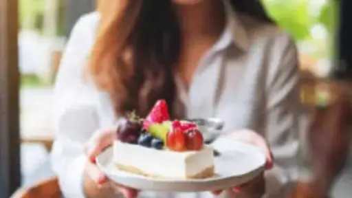 تناول الحلوى في الصباح.. طريقك الأفضل للحفاظ على استقرار نسبة السكر في الدم