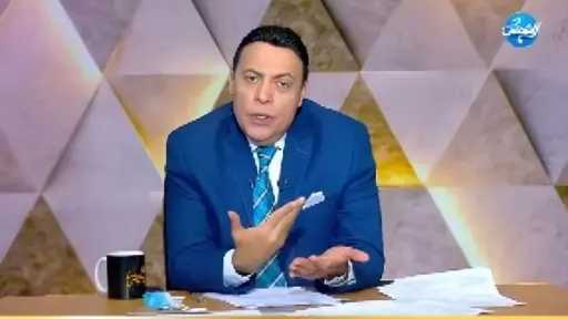 مشاجرة على الهواء .. شقيق شاب بدلة الرقص يشتبك مع محاميه! مشاجرة على الهواء .. شقيق شاب بدلة الرقص يشتبك مع محاميه!