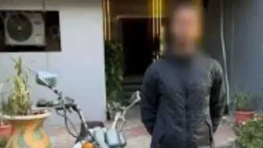 الأمن يكشف ملابسات فيديو لسيدة تتهم قائد دراجة نارية بالتعدّي وتلفيات بالسيارة... الأمن يكشف ملابسات فيديو لسيدة تتهم قائد دراجة نارية بالتعدّي وتلفيات بالسيارة بالقاهرة