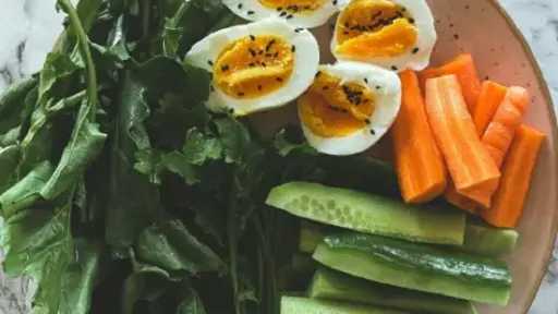 خمس أطعمة قليلة السعرات تمنحك الشبع وتساعدك في الحفاظ على اللياقة خلال رمضان