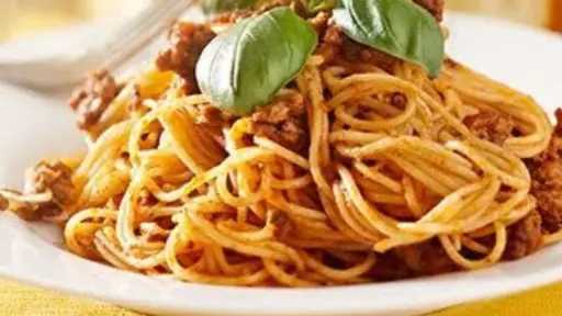 طريقة مبتكرة لتحضير المكرونة باللحمة المفرومة والعدس بمكونات اقتصادية طريقة مبتكرة لتحضير المكرونة باللحمة المفرومة والعدس بمكونات اقتصادية