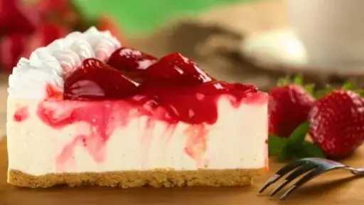 طريقة مبتكرة لتحضير بار تشيز كيك الفراولة بلمسة صحية للأمهات طريقة مبتكرة لتحضير بار تشيز كيك الفراولة بلمسة صحية للأمهات