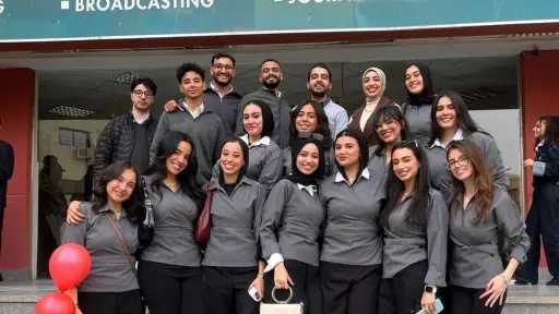 حملة “بره الZone”.. طلاب إعلام CIC يواجهون مخاطر إدمان الألعاب الإلكترونية لدى الأطفال