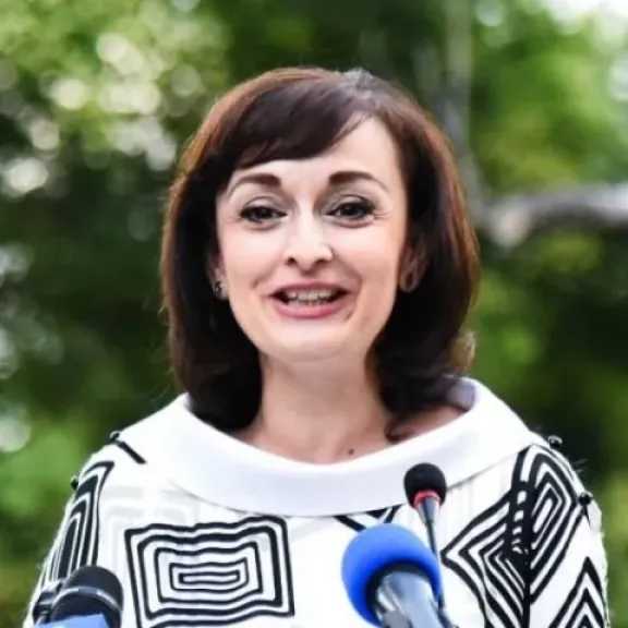 سفيرة رومانيا بالقاهرة تهنئ الشعب المصري بحلول شهر رمضان