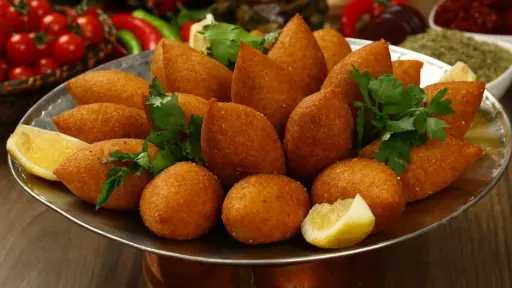 الكبيبة الشامية المقلية.. وجبة شهية للمناسبات العائلية والسفرة الرمضانية